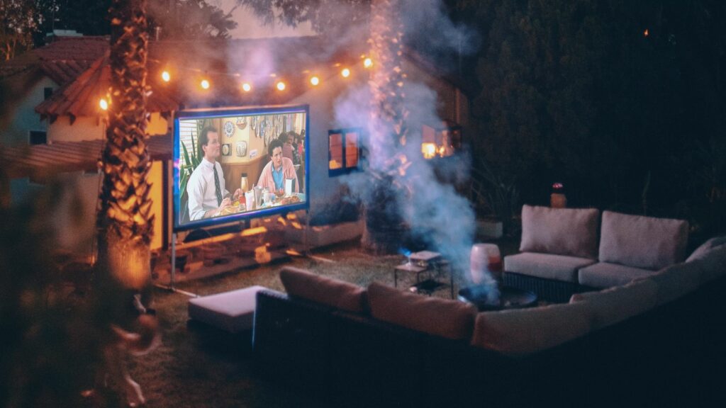 8 Valentine's Day Date Ideas to Celebrate Your Love at home 6 movie night